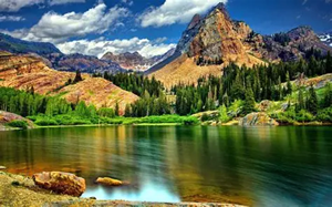 image of a mountin range and a lake
